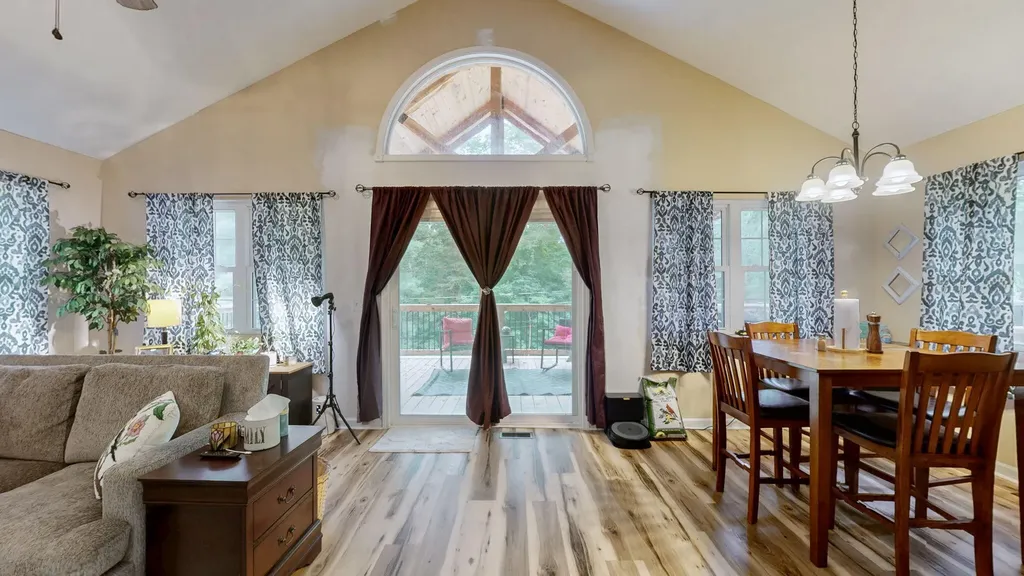 349 Rockcastle Lakeshore Drive Cadiz KY 42211