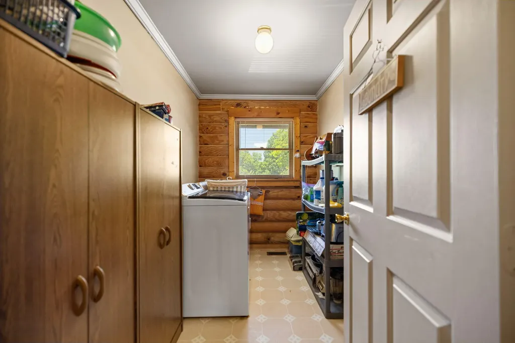 1845 Azbill Road Mckee KY 40447
