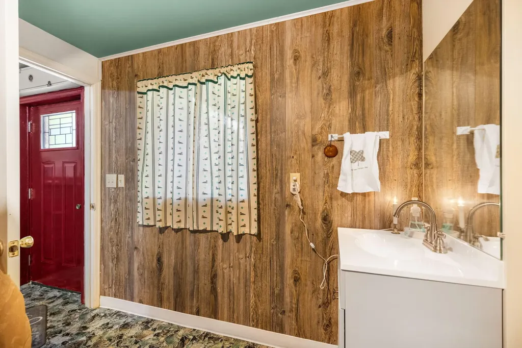 1845 Azbill Road Mckee KY 40447