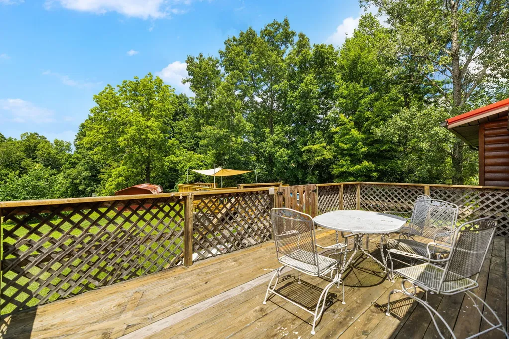 1845 Azbill Road Mckee KY 40447