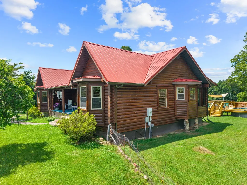 1845 Azbill Road Mckee KY 40447