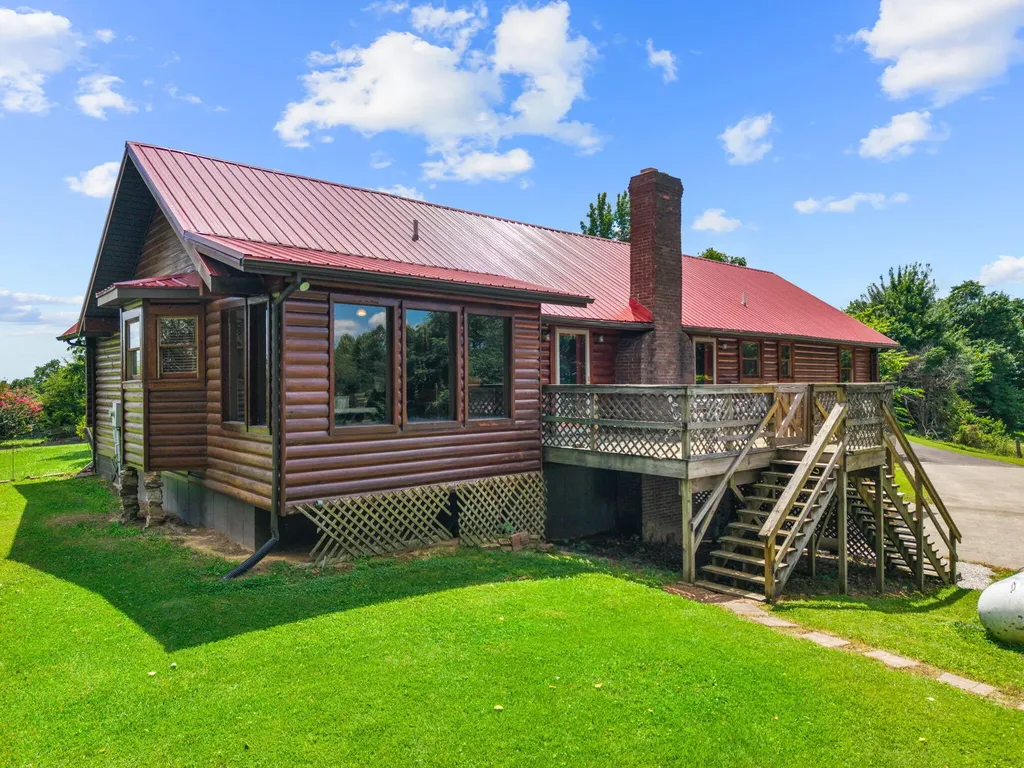 1845 Azbill Road Mckee KY 40447
