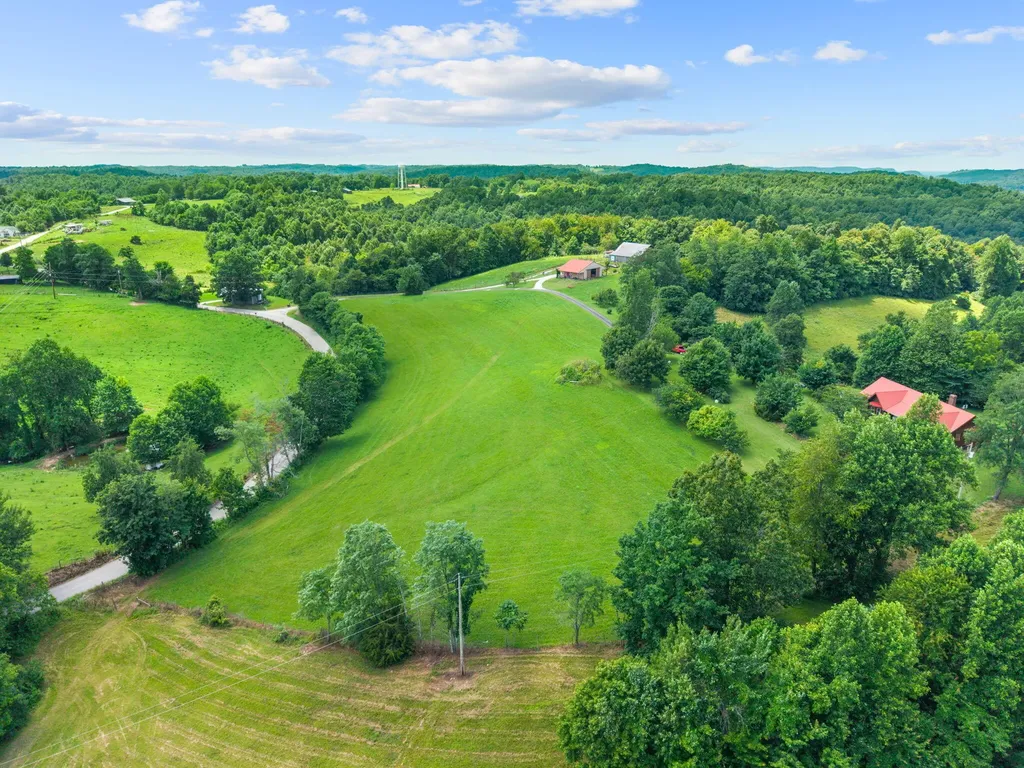 1845 Azbill Road Mckee KY 40447