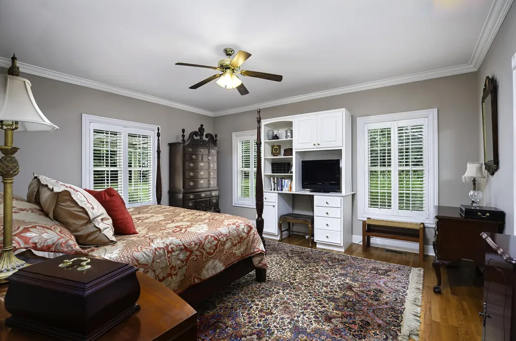 225 Helmsley Lane Versailles KY 40383