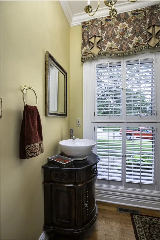 225 Helmsley Lane Versailles KY 40383
