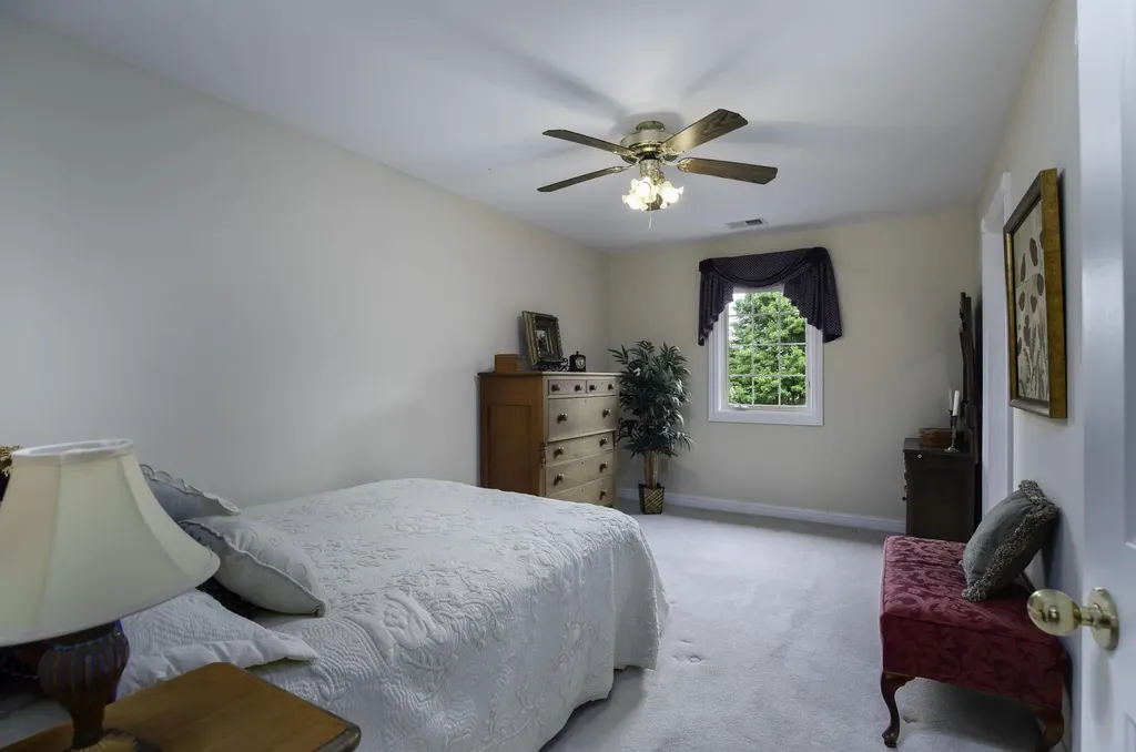 225 Helmsley Lane Versailles KY 40383