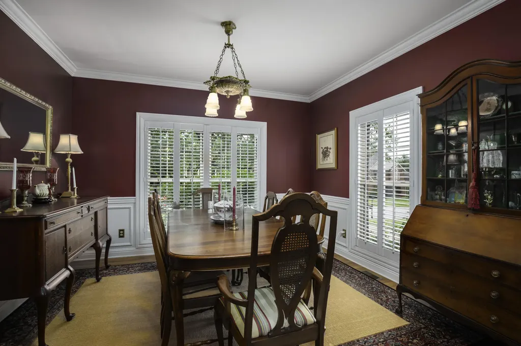 225 Helmsley Lane Versailles KY 40383