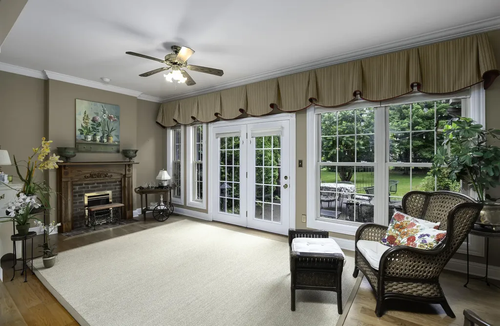 225 Helmsley Lane Versailles KY 40383