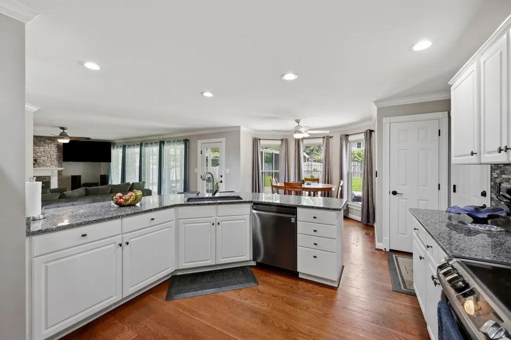 4504 Thornbridge Lane Lexington KY 40515
