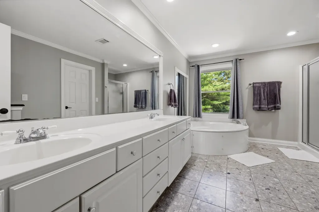 4504 Thornbridge Lane Lexington KY 40515