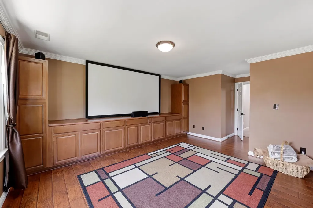 4504 Thornbridge Lane Lexington KY 40515
