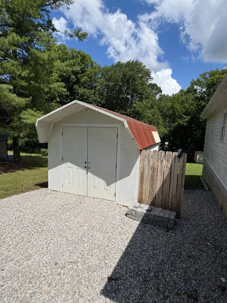 164 W Tennessee Avenue Corbin KY 40701