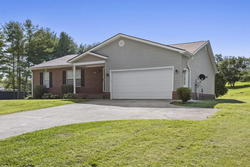 225 S Homestead Lane Lancaster KY 40444
