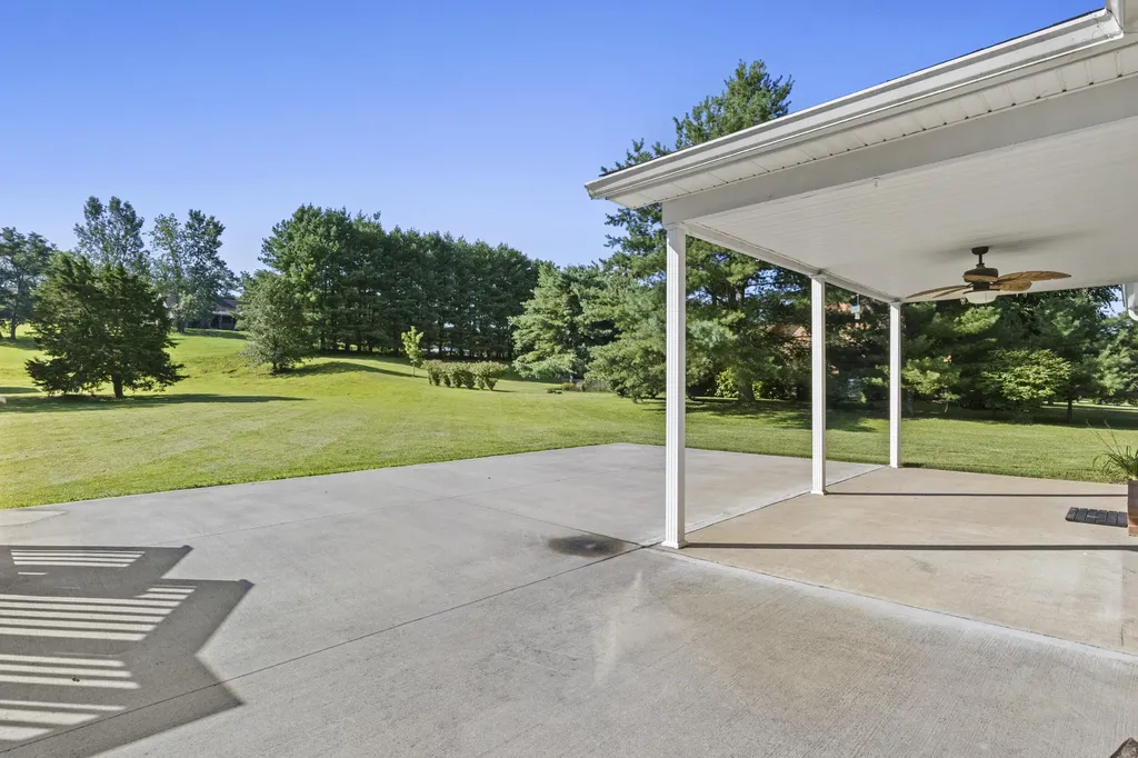 225 S Homestead Lane Lancaster KY 40444