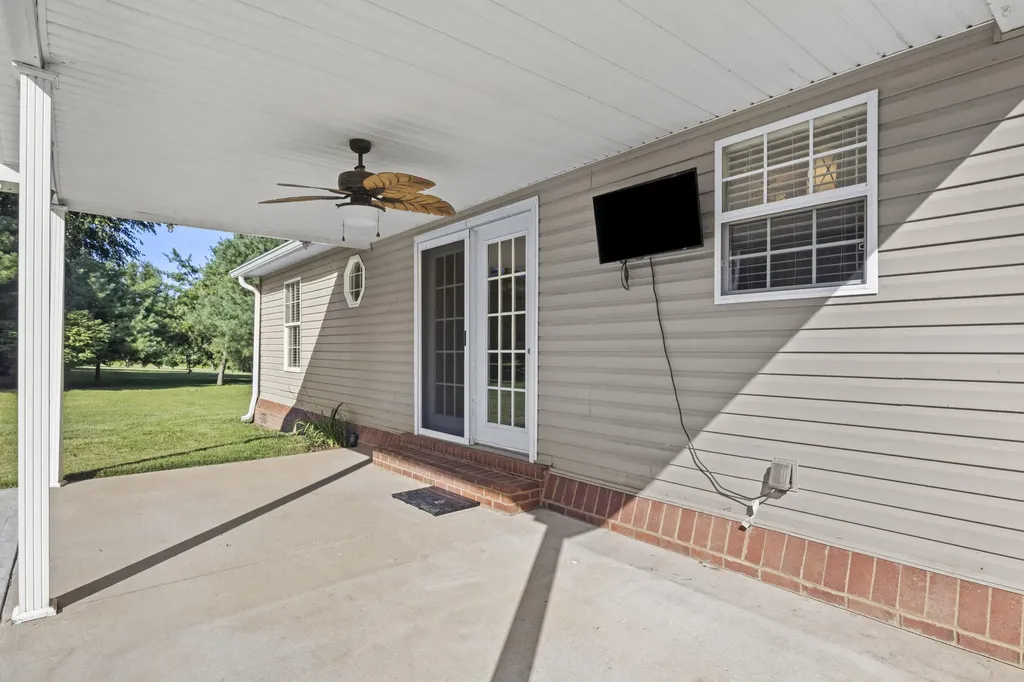 225 S Homestead Lane Lancaster KY 40444