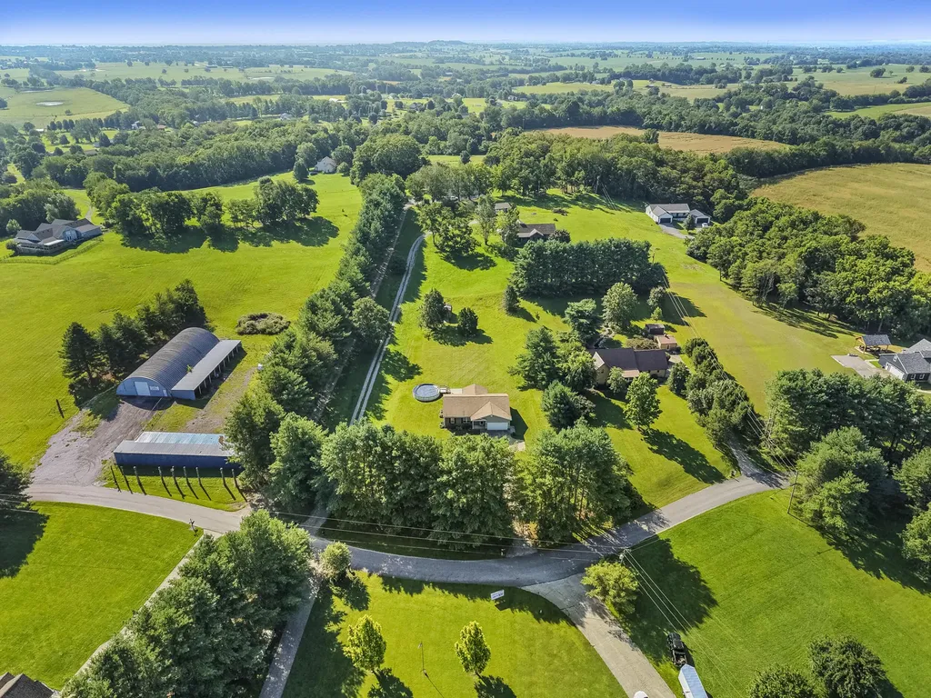 225 S Homestead Lane Lancaster KY 40444