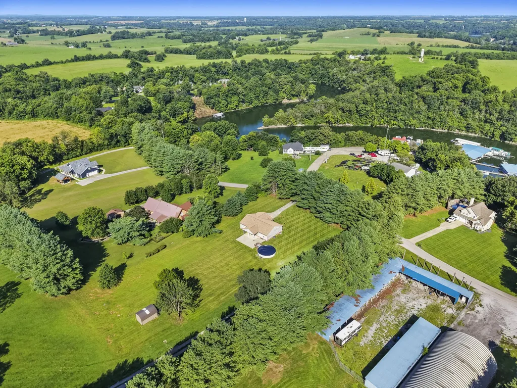 225 S Homestead Lane Lancaster KY 40444