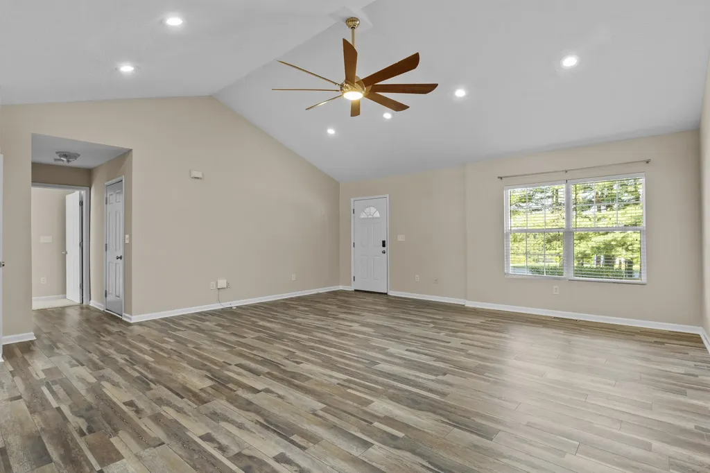 225 S Homestead Lane Lancaster KY 40444