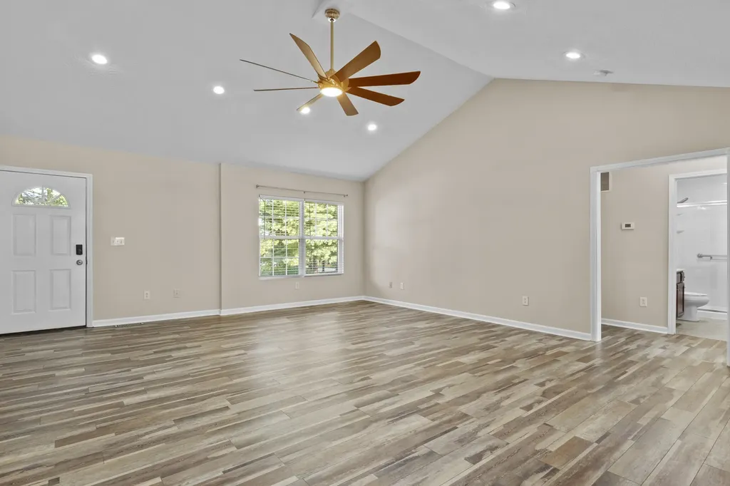 225 S Homestead Lane Lancaster KY 40444