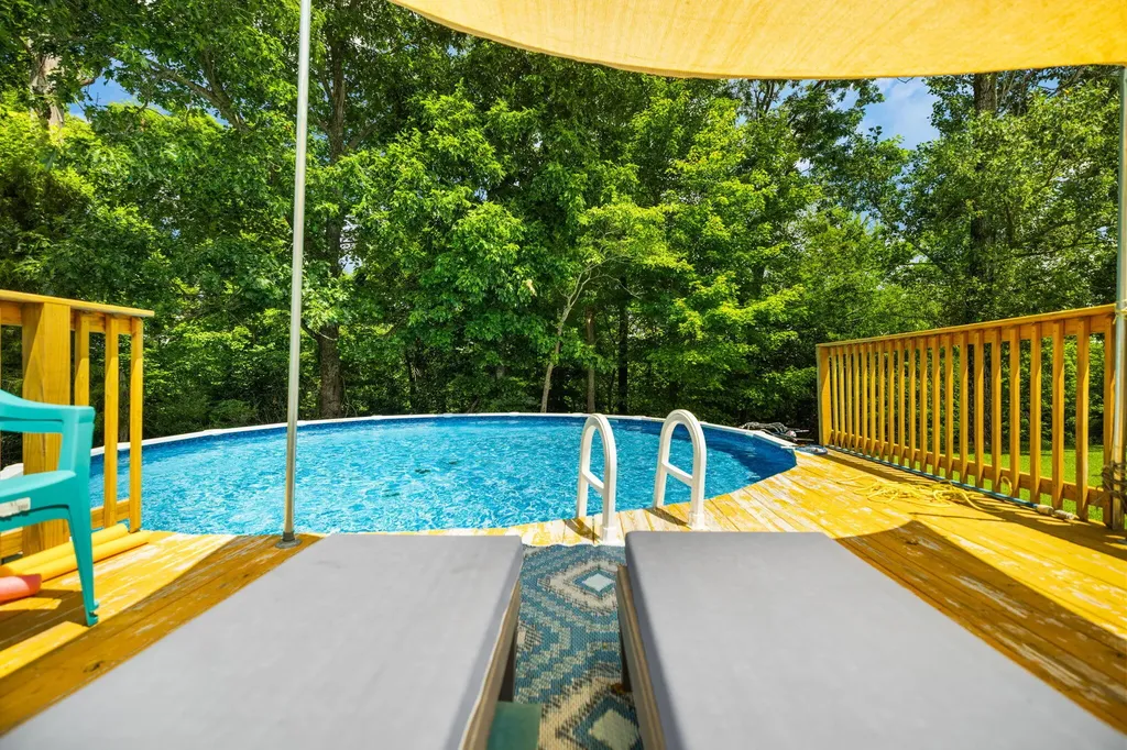 1845 Azbill Road Mckee KY 40447