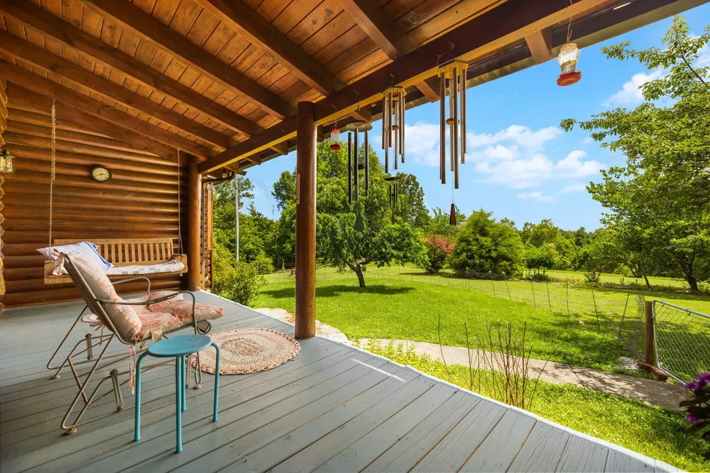 1845 Azbill Road Mckee KY 40447