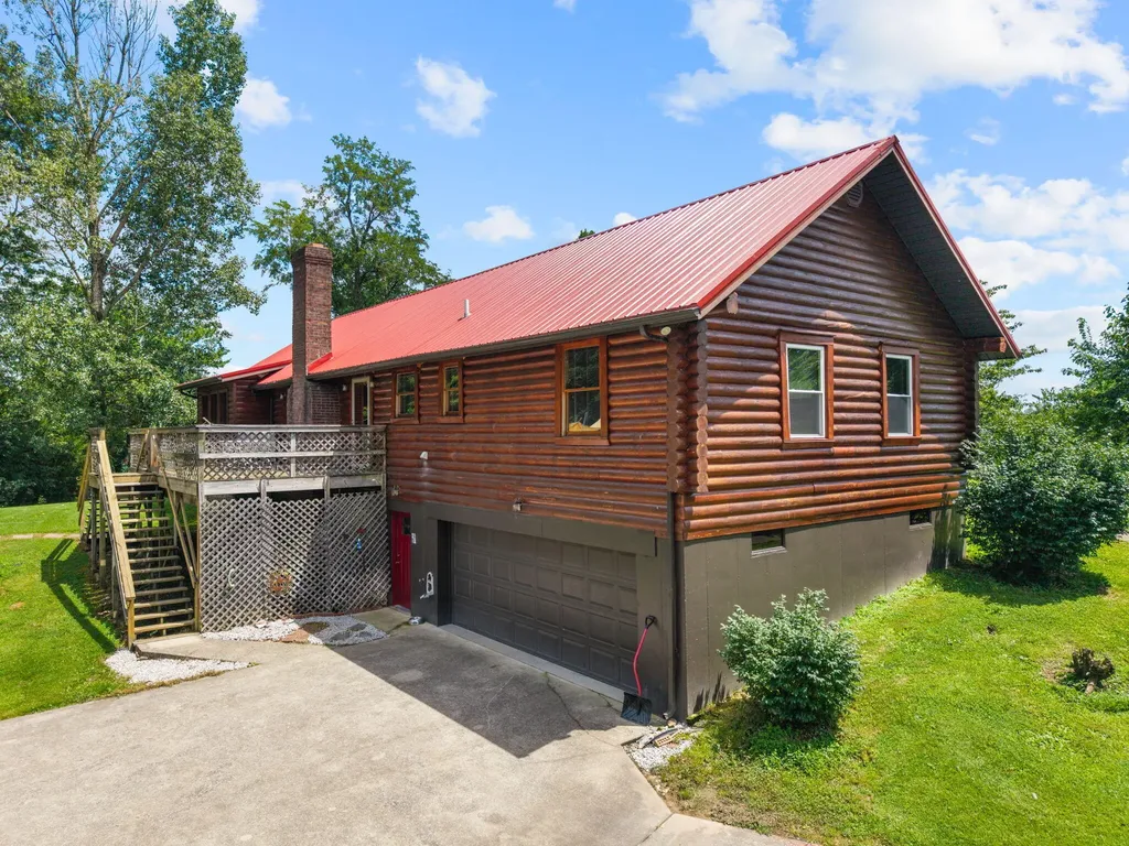 1845 Azbill Road Mckee KY 40447