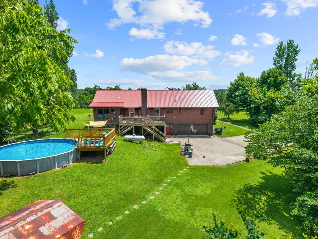 1845 Azbill Road Mckee KY 40447