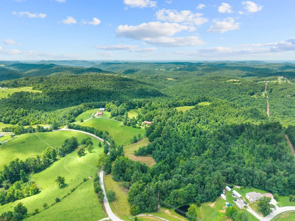 1845 Azbill Road Mckee KY 40447