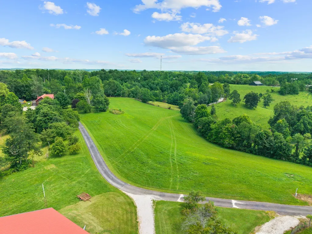 1845 Azbill Road Mckee KY 40447
