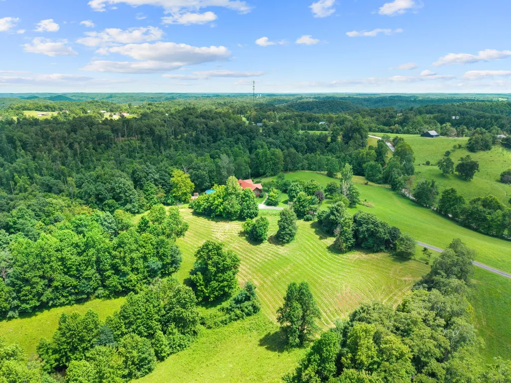 1845 Azbill Road Mckee KY 40447