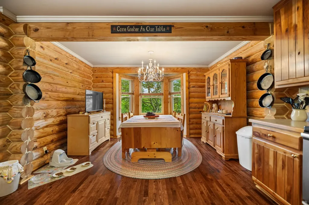 1845 Azbill Road Mckee KY 40447