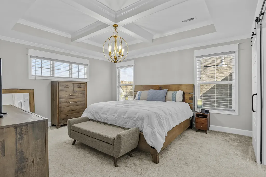 1077 Squirrel Nest Lane Lexington KY 40509
