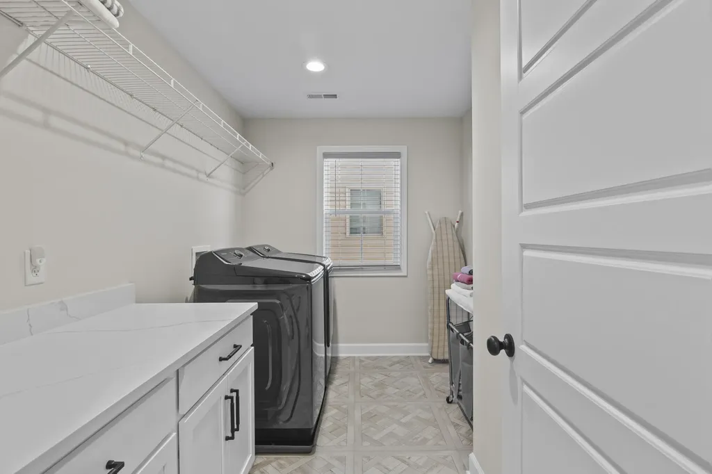 1077 Squirrel Nest Lane Lexington KY 40509