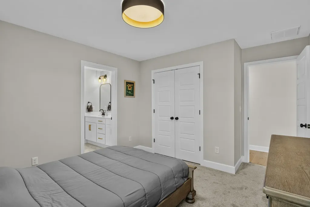 1077 Squirrel Nest Lane Lexington KY 40509