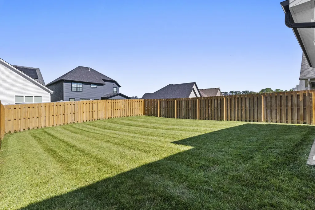 1077 Squirrel Nest Lane Lexington KY 40509