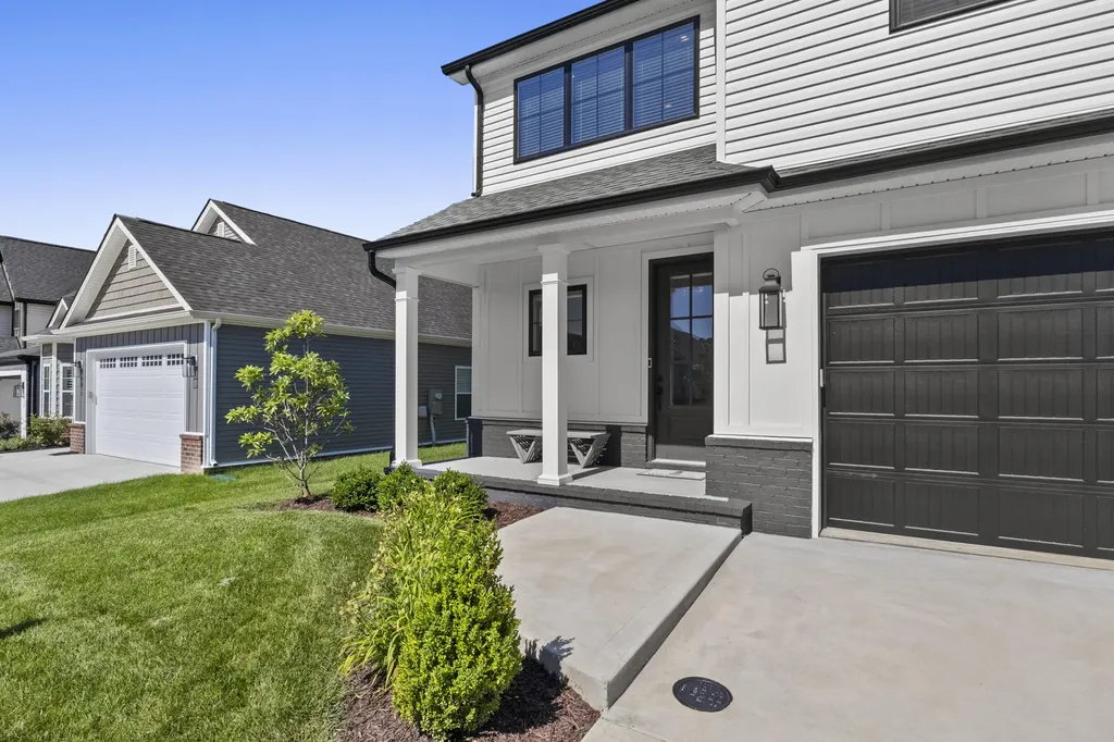 1077 Squirrel Nest Lane Lexington KY 40509