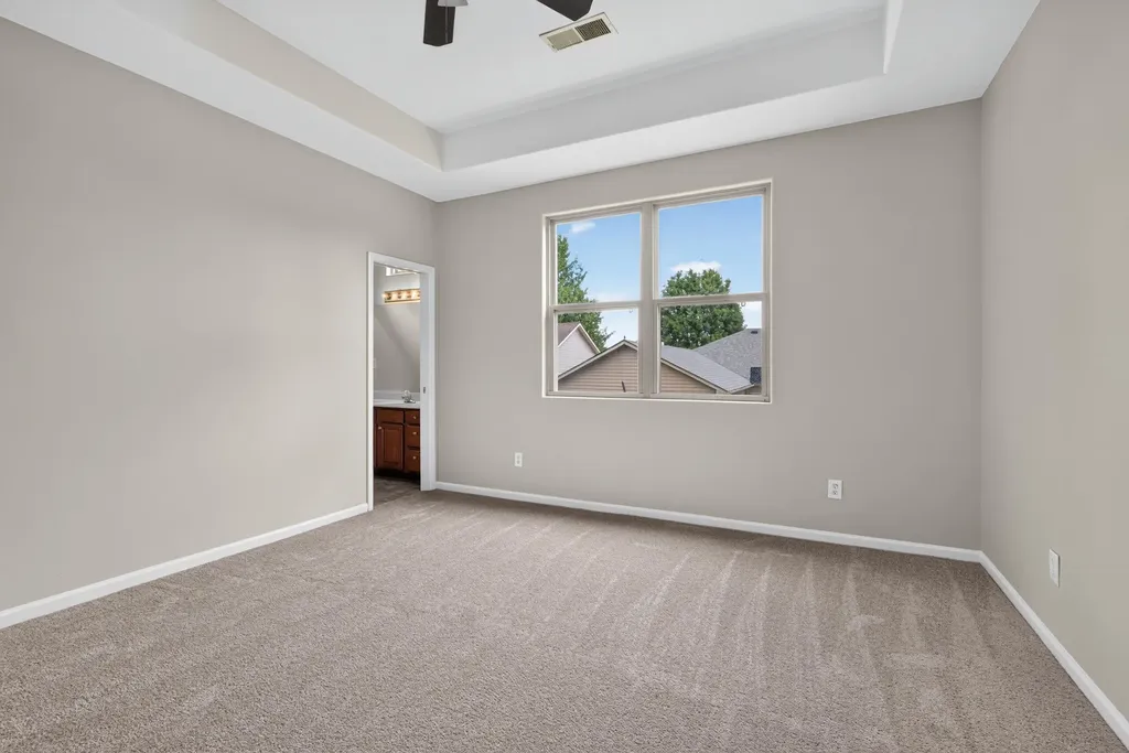 2593 Spring Valley Loop Lexington KY 40511