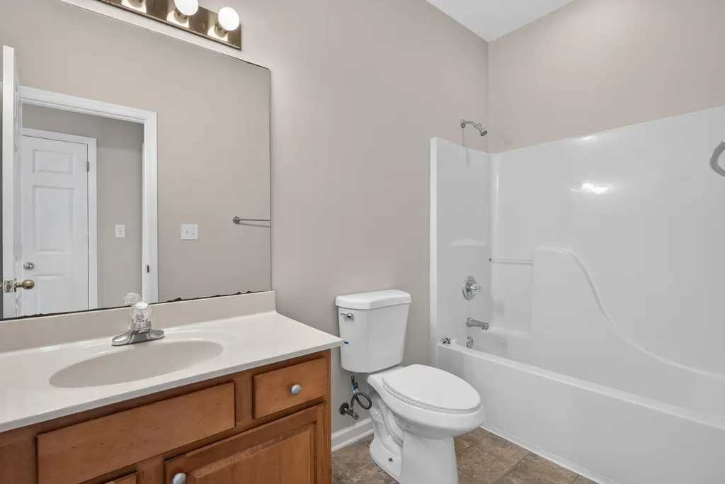 2593 Spring Valley Loop Lexington KY 40511