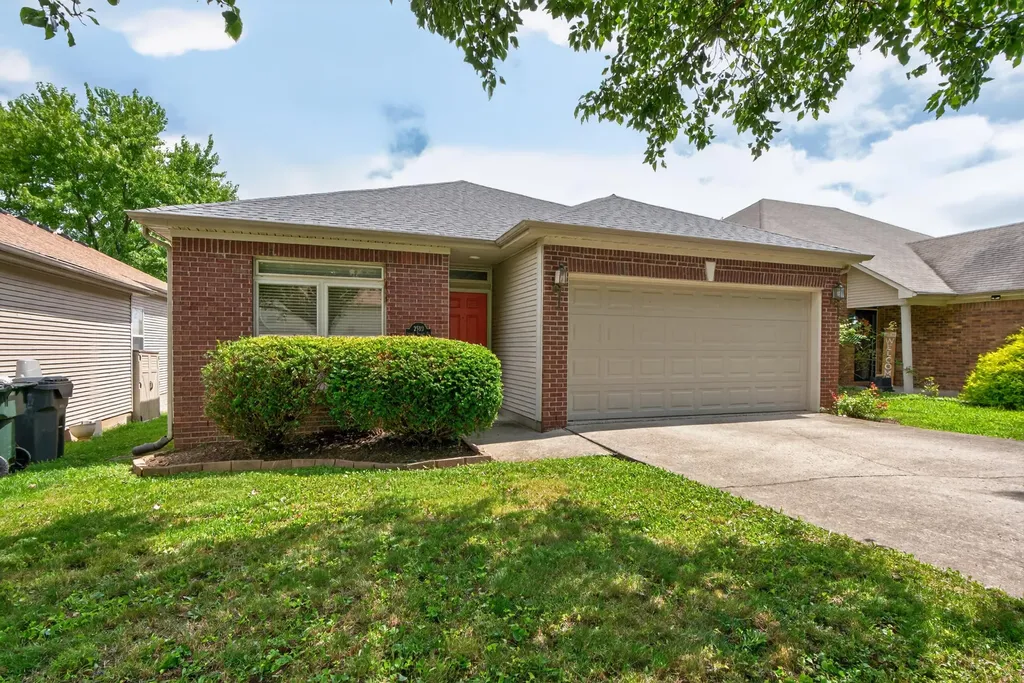 2593 Spring Valley Loop Lexington KY 40511