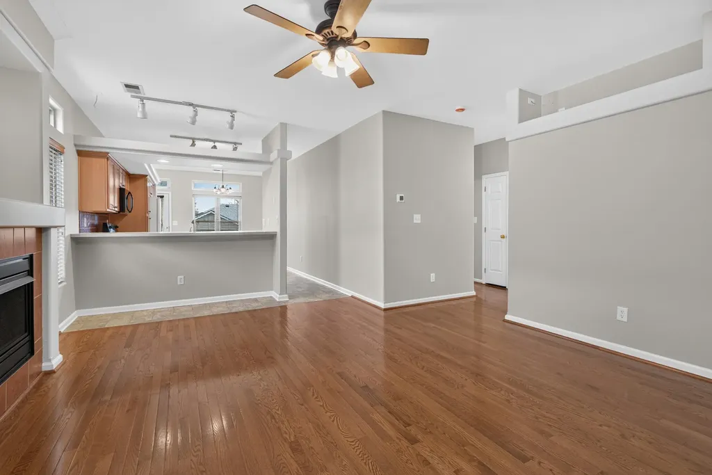 2593 Spring Valley Loop Lexington KY 40511