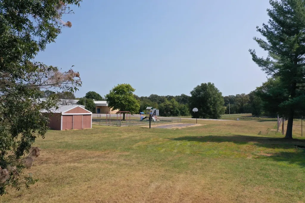 6775 Kentucky 440 Hickory KY 42051