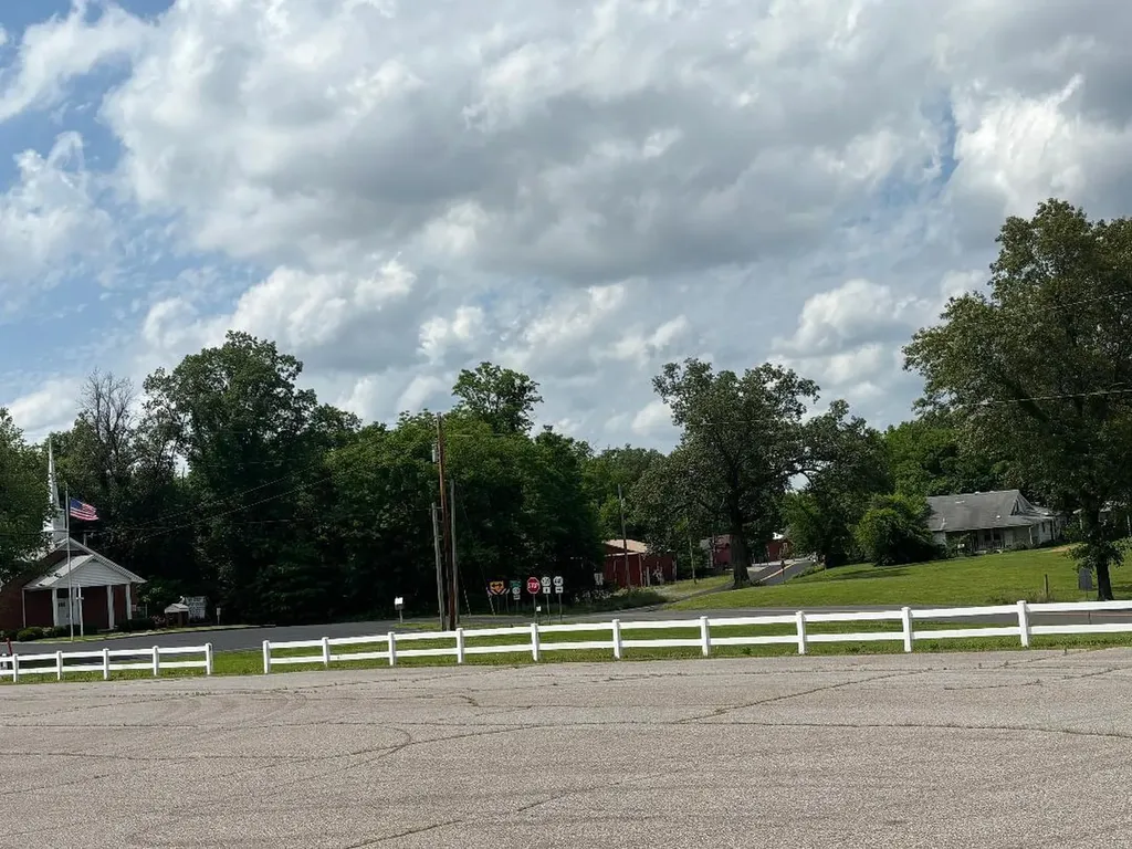 6775 Kentucky 440 Hickory KY 42051