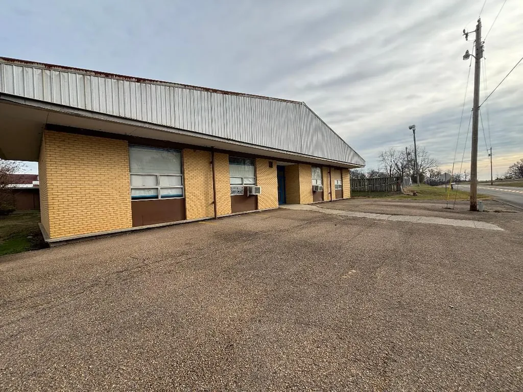 6775 Kentucky 440 Hickory KY 42051