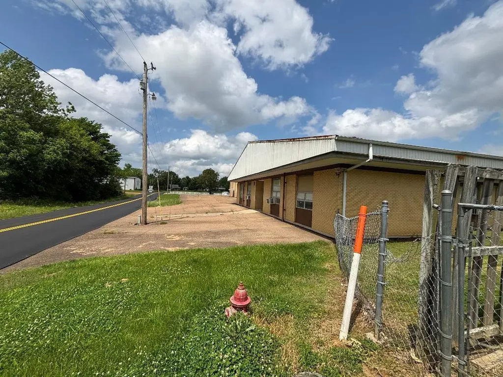 6775 Kentucky 440 Hickory KY 42051