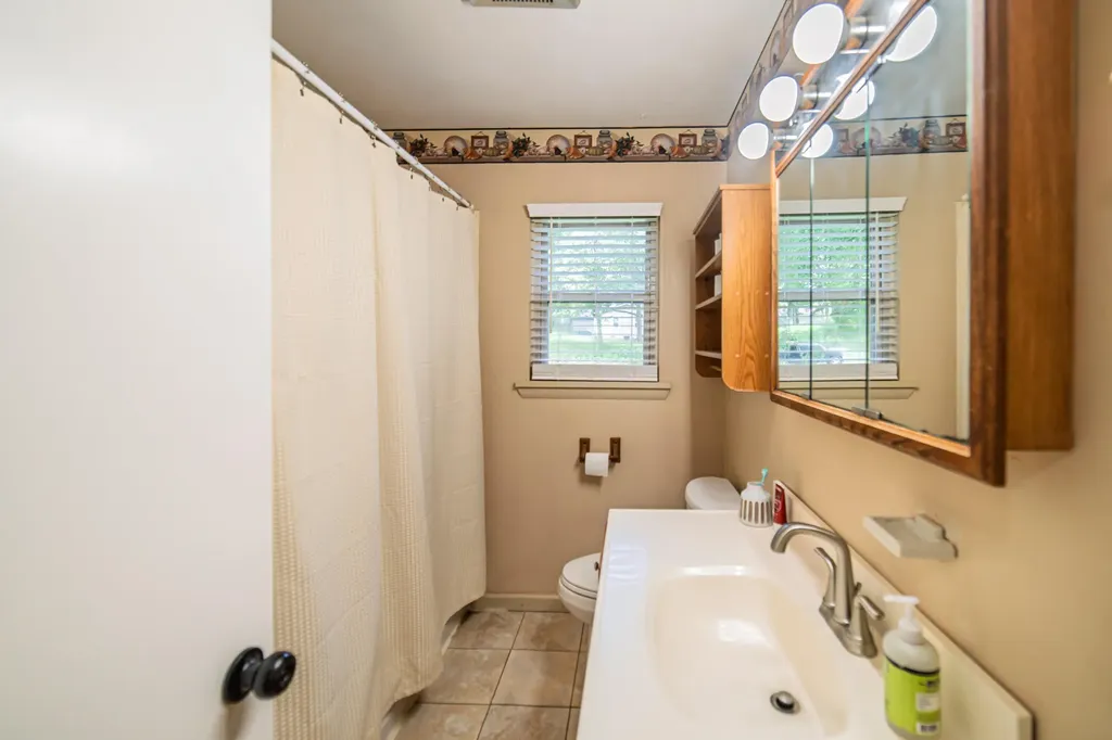 1001 Oak Grove Circle Benton KY 42025