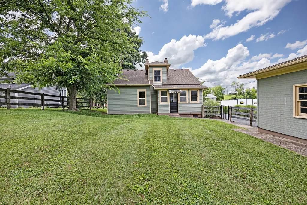 327 W Main Street Springfield KY 40069