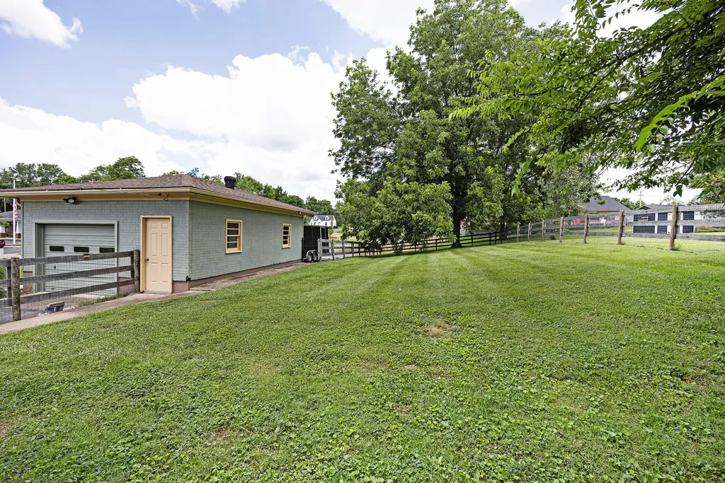 327 W Main Street Springfield KY 40069