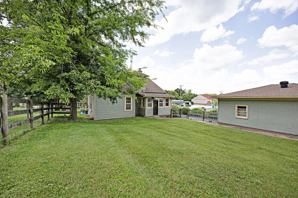 327 W Main Street Springfield KY 40069