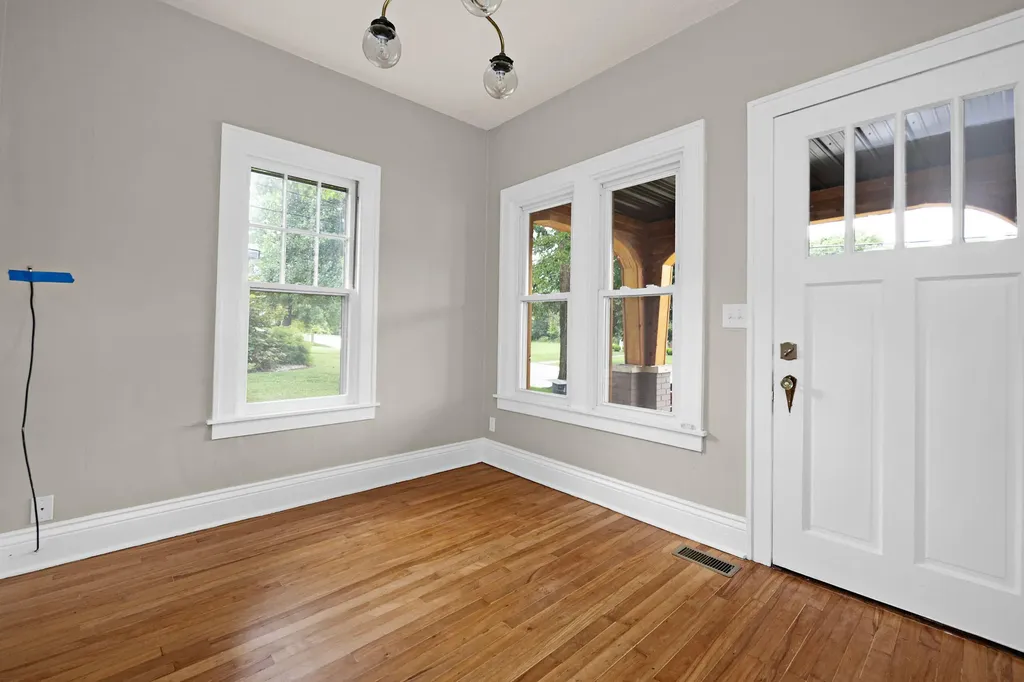 327 W Main Street Springfield KY 40069