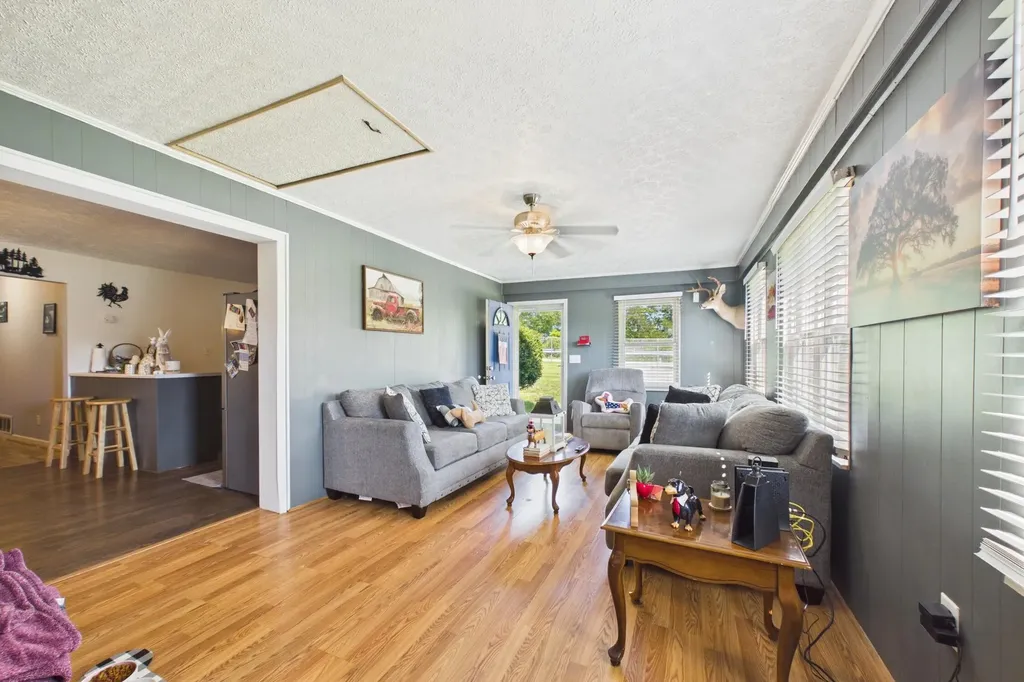 1371 Prewitt Bend Road Williamsburg KY 40769